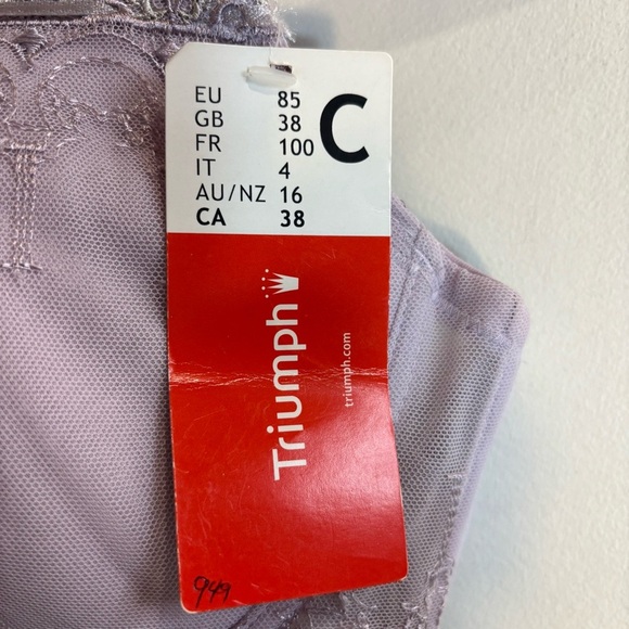 TRIUMPH Sz 38C Bra Balconette Lavender Victorian Lace Underwire Padded NEW - Picture 2 of 8
